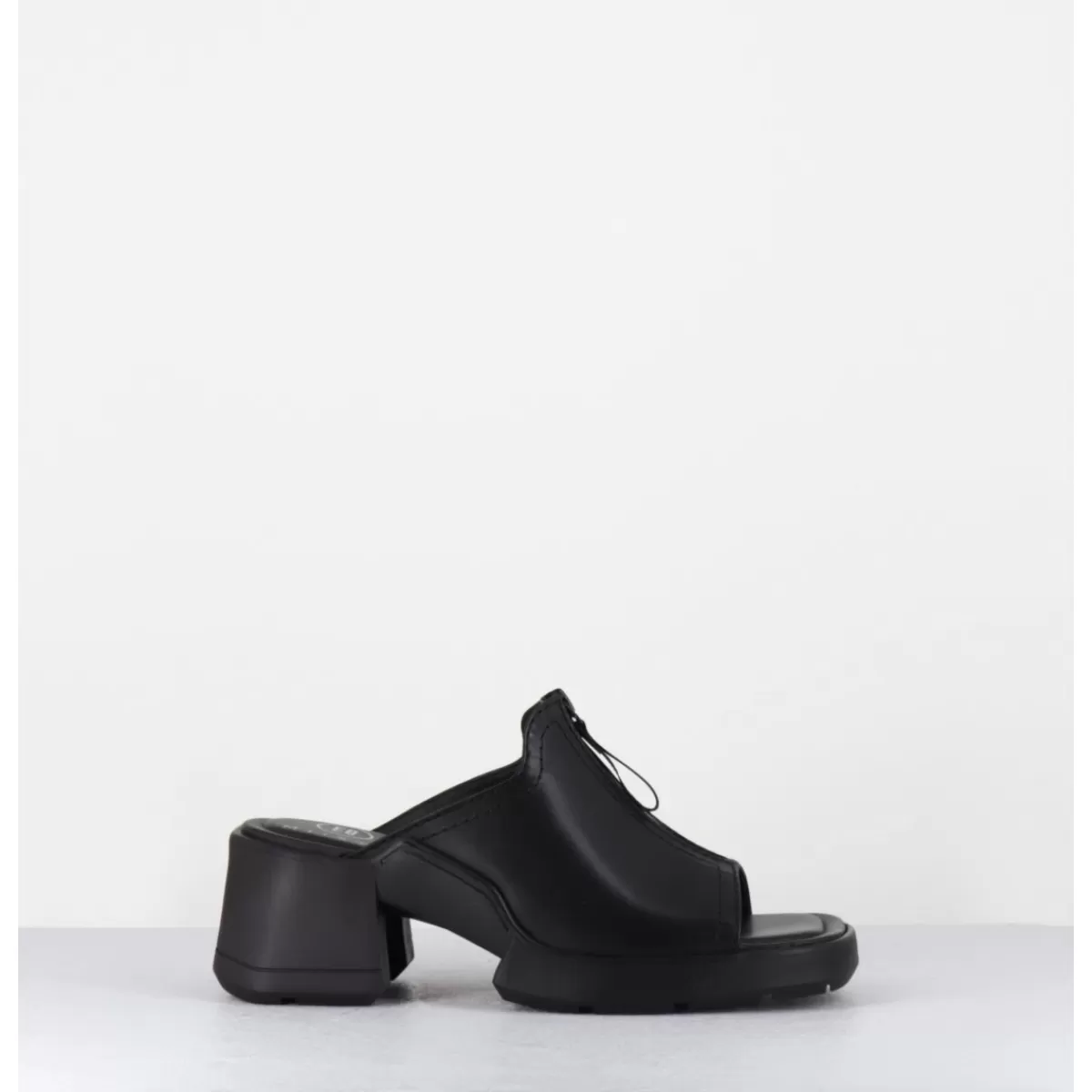 Garrice Bertie Black Sandals Clearance