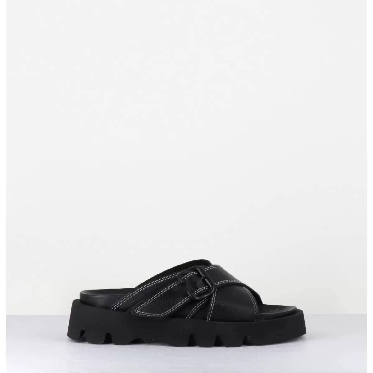 Garrice Lacey Black Sandals Shop