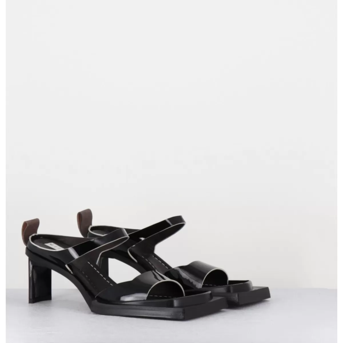 Garrice Ren Black Sandals New