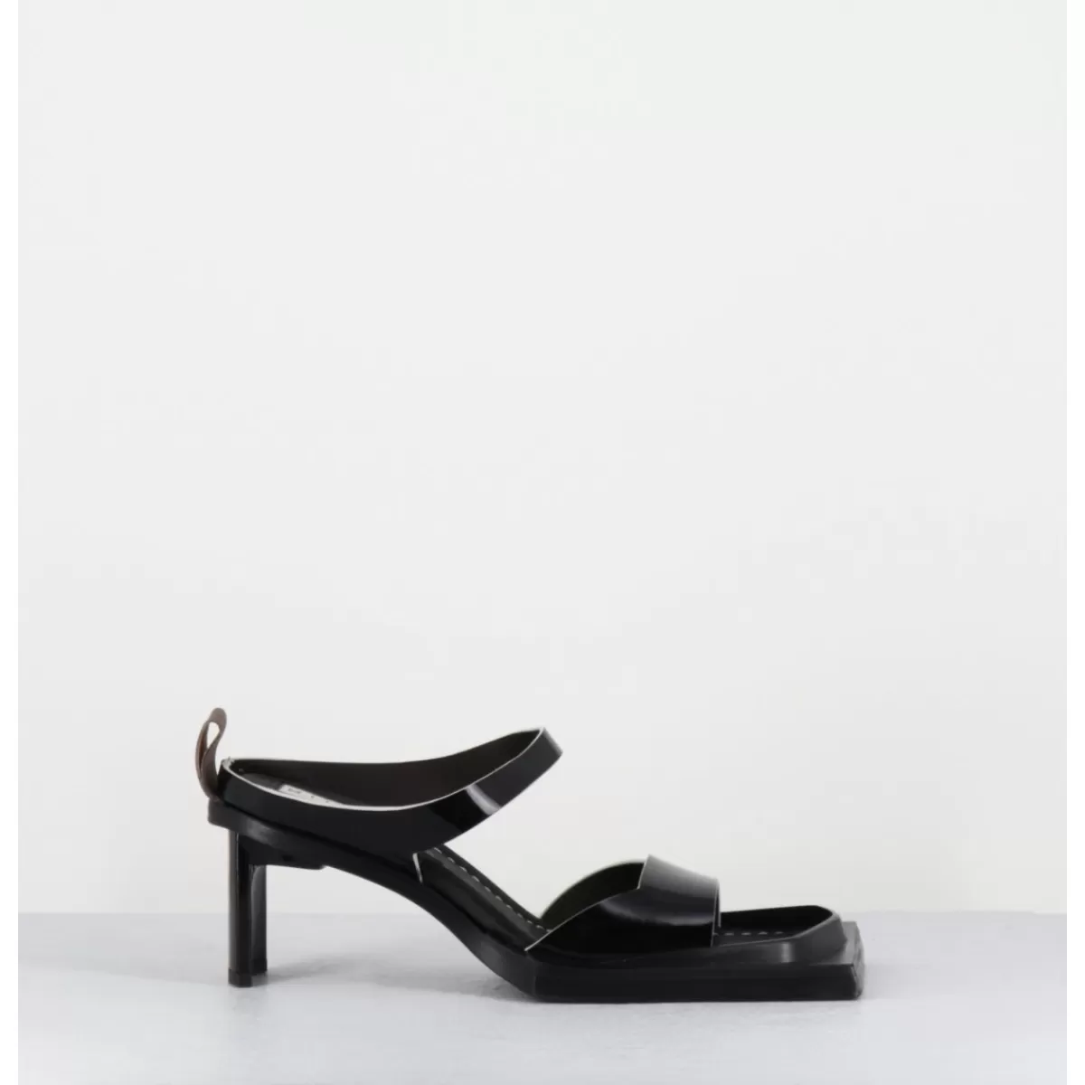 Garrice Ren Black Sandals New