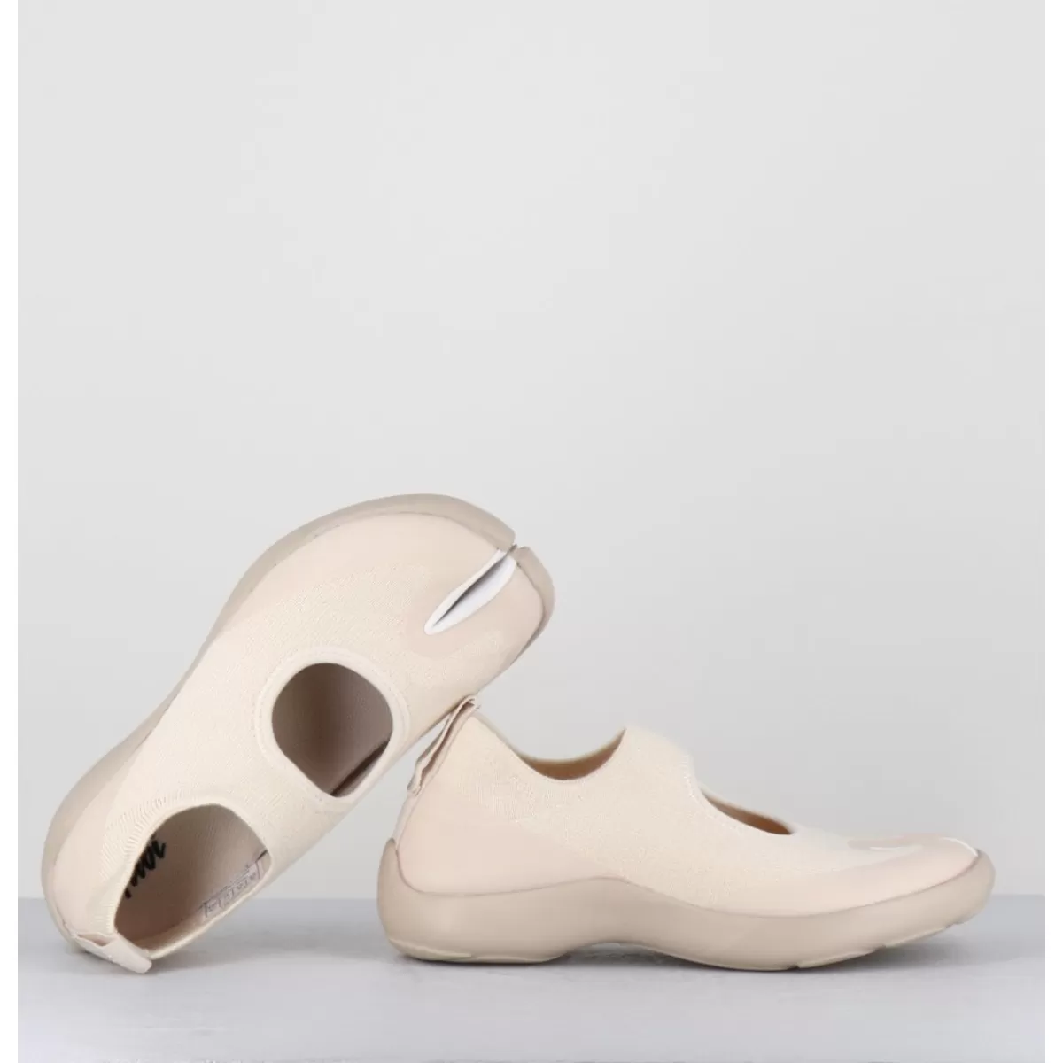 Garrice Tabi Sandal Off White Discount