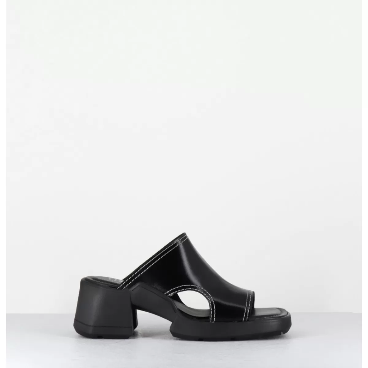 Garrice Tawny Black Mules Flash Sale