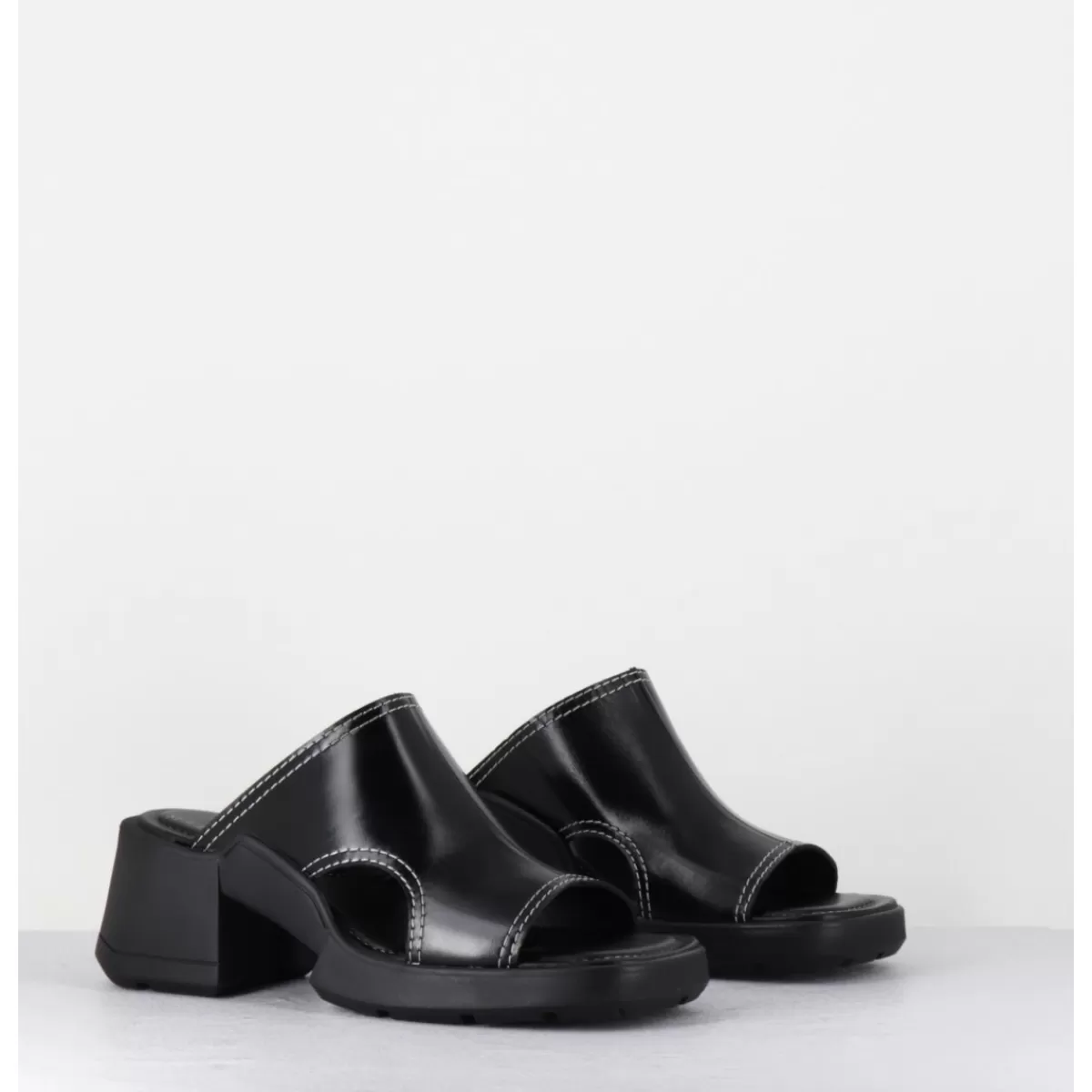 Garrice Tawny Black Mules Flash Sale