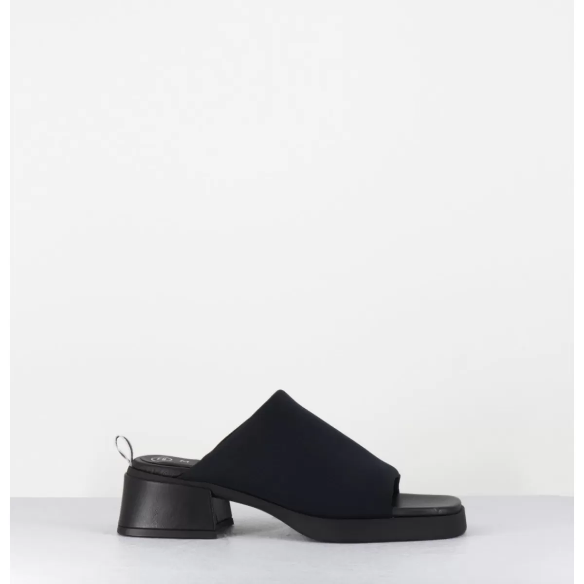 Garrice Zooey Black Mules Outlet